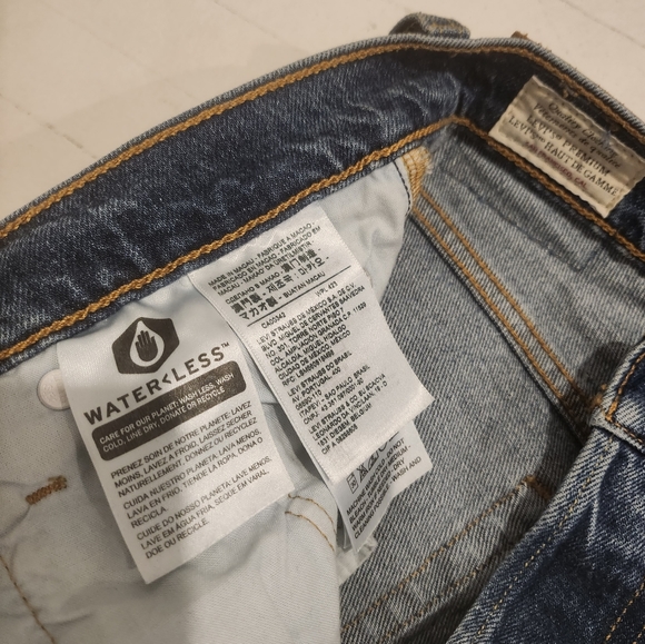 Levi's Straight Leg Jeans - Picture 5 of 5